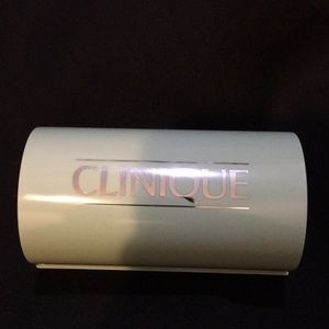 Clinque Soap Holder